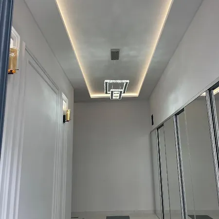 Room21 Free Garage Novi Sad Exterior photo