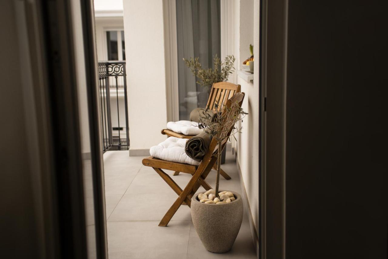 Room21 Free Garage Novi Sad